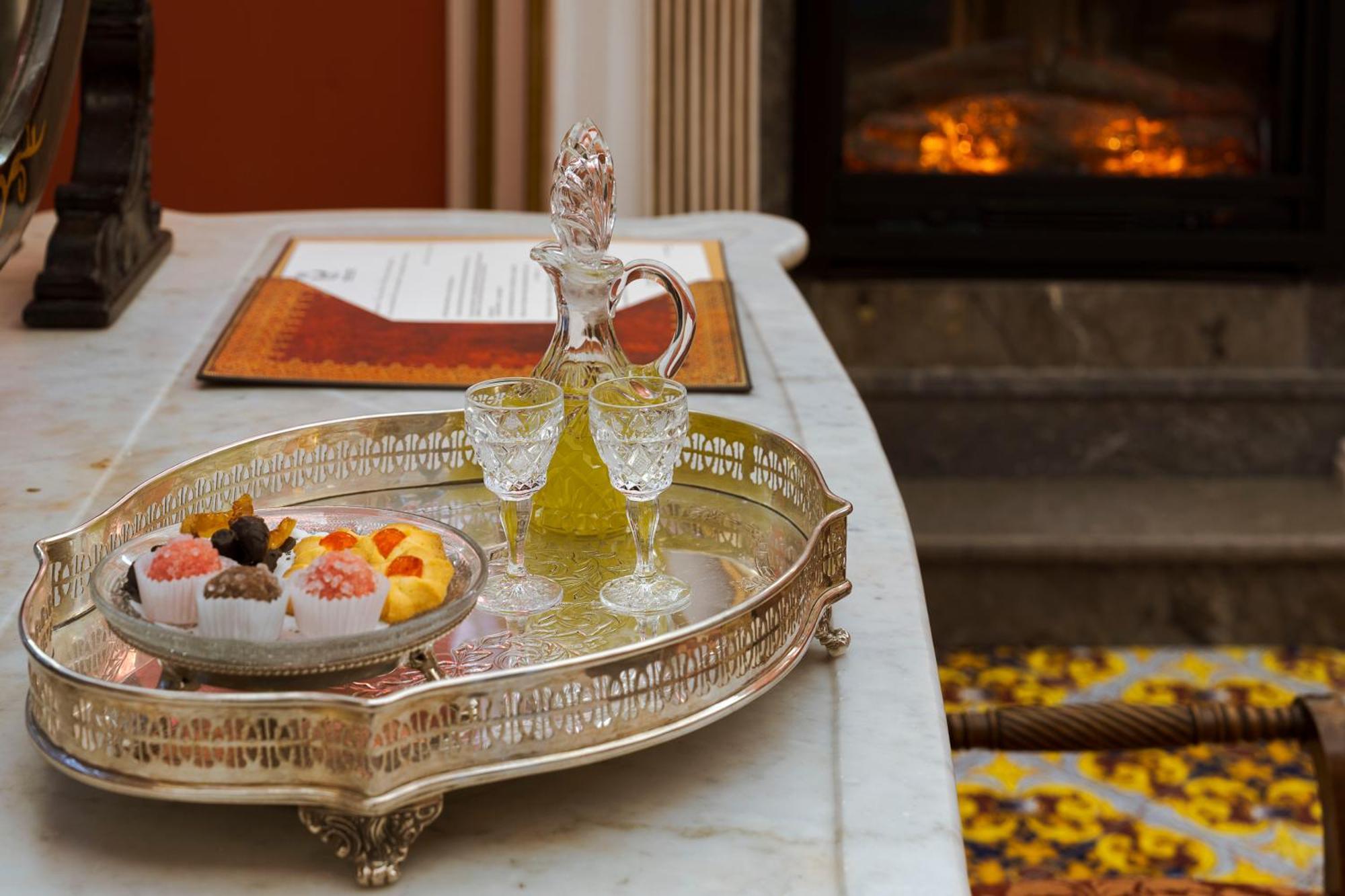 Hotel Palazzo Arone Dei Baroni Di Valentino à Palerme Extérieur photo
